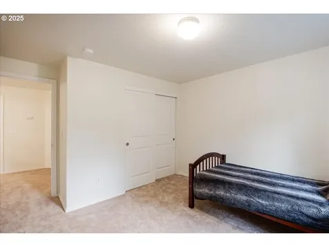 12636 SE Stephens Street Portland OR 97233