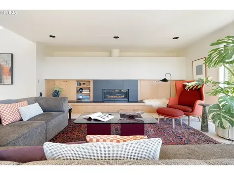 23 Masaryk Street Lake Oswego OR 97035