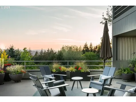 23 Masaryk Street Lake Oswego OR 97035