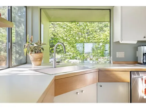 23 Masaryk Street Lake Oswego OR 97035