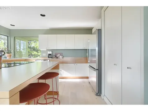 23 Masaryk Street Lake Oswego OR 97035