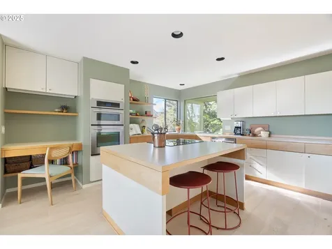 23 Masaryk Street Lake Oswego OR 97035