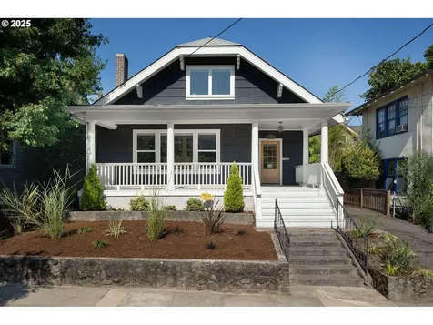 2423 NW Northrup Street Portland OR 97210