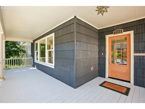 2423 NW Northrup Street Portland OR 97210