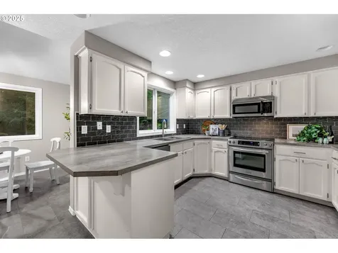 17602 NE 232nd Avenue Brush Prairie WA 98606