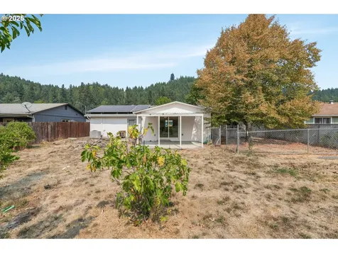 47666 W 1st Street Oakridge OR 97463