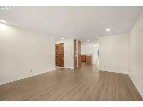 47666 W 1st Street Oakridge OR 97463