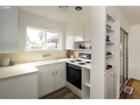 3117 SE 81st Avenue Portland OR 97206