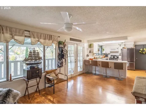207 NE Spencer Court Roseburg OR 97470