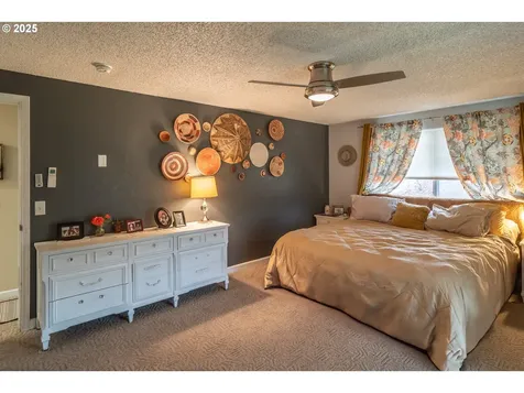 207 NE Spencer Court Roseburg OR 97470