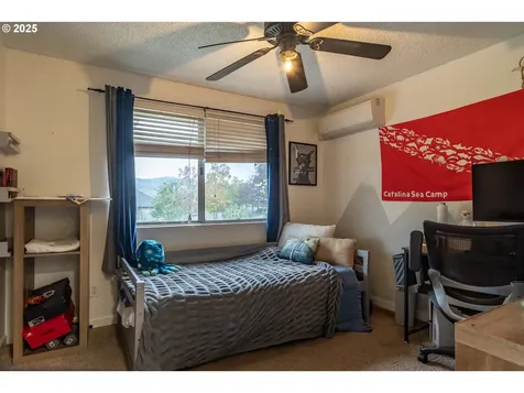 207 NE Spencer Court Roseburg OR 97470