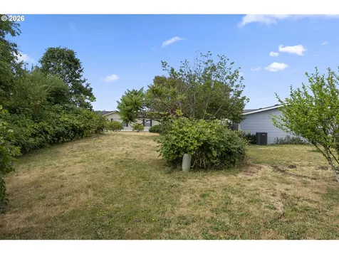 17561 SW Hancock Way Beaverton OR 97006