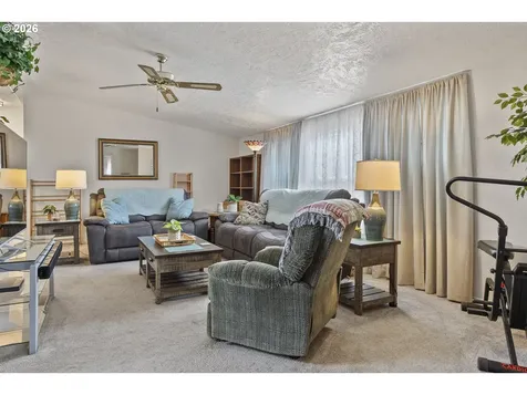 17561 SW Hancock Way Beaverton OR 97006