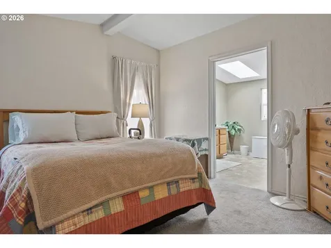 17561 SW Hancock Way Beaverton OR 97006