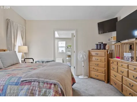 17561 SW Hancock Way Beaverton OR 97006