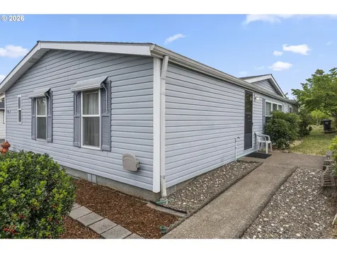 17561 SW Hancock Way Beaverton OR 97006