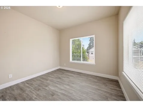 6136 SE Duke Street Portland OR 97206
