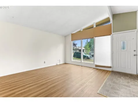 9125 SE Ash Street Portland OR 97216
