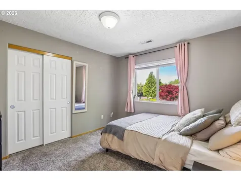 17301 SE 24th Street Vancouver WA 98683