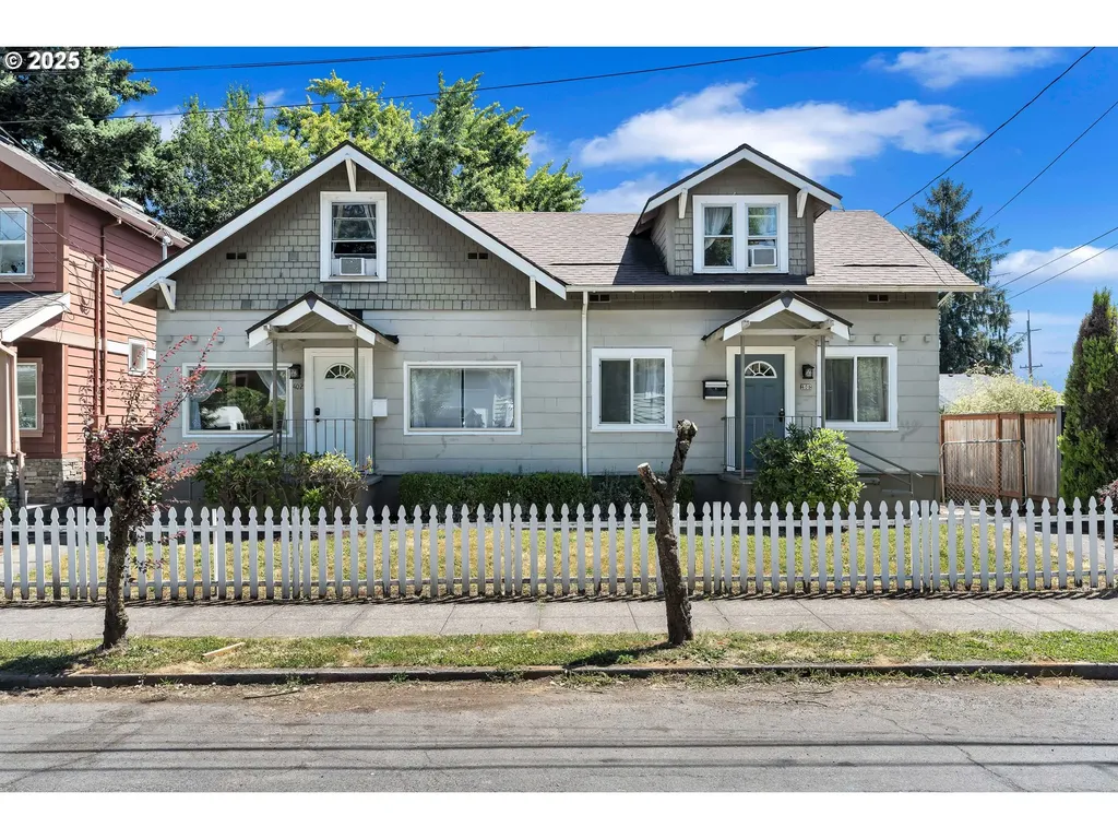 402 SE 75th Avenue Portland OR 97215