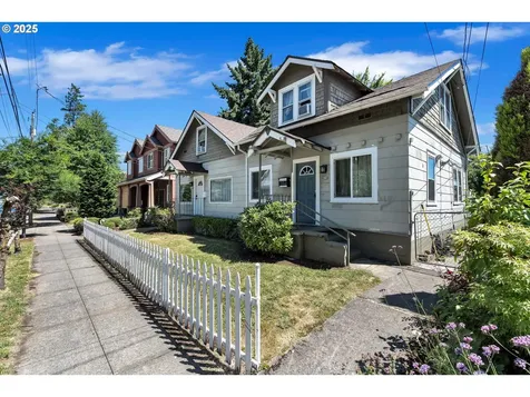 402 SE 75th Avenue Portland OR 97215