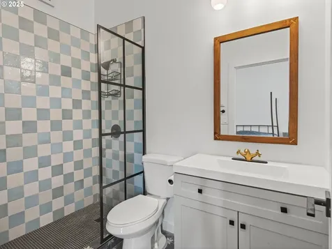 2590 Long Street Sweet Home OR 97386