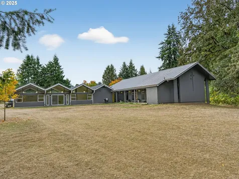 2590 Long Street Sweet Home OR 97386