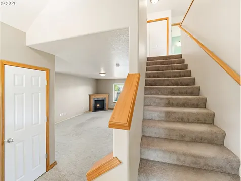 2528 N Crater Lane Newberg OR 97132