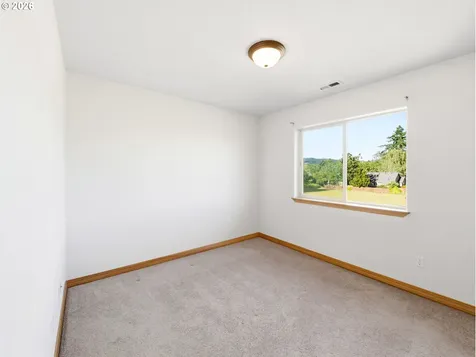 2528 N Crater Lane Newberg OR 97132