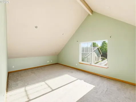2528 N Crater Lane Newberg OR 97132