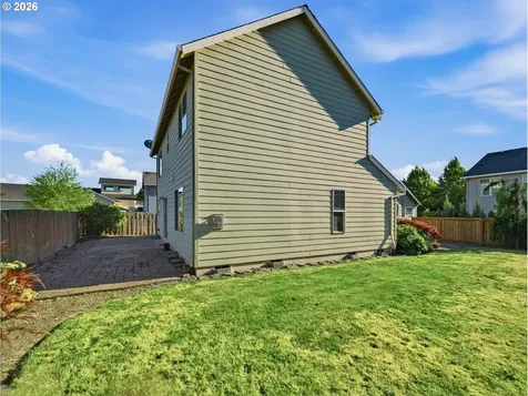 2528 N Crater Lane Newberg OR 97132