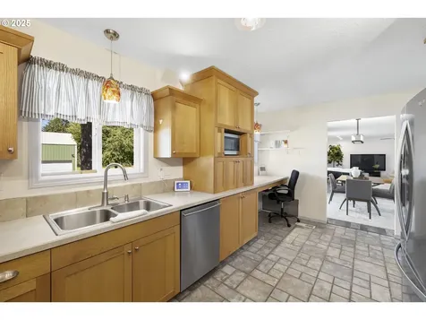 23851 Schultz Road NE Aurora OR 97002
