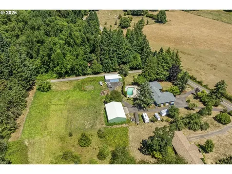 23851 Schultz Road NE Aurora OR 97002