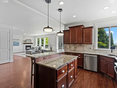 1012 NW Goodwin Street Camas WA 98607