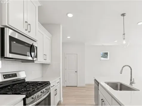 916 SE Rosebud Court Forest Grove OR 97116