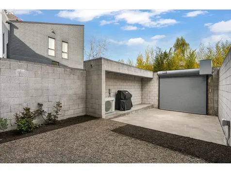 7168 N Vancouver Avenue Portland OR 97217