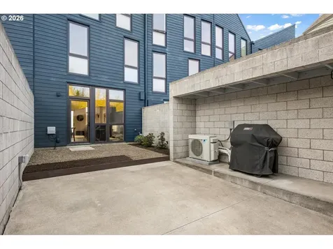 7168 N Vancouver Avenue Portland OR 97217