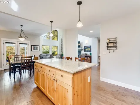 2799 NE Destiny Drive Mcminnville OR 97128