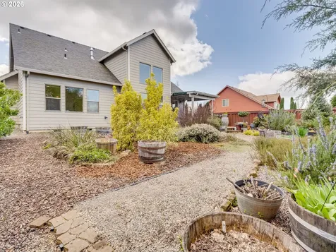 2799 NE Destiny Drive Mcminnville OR 97128