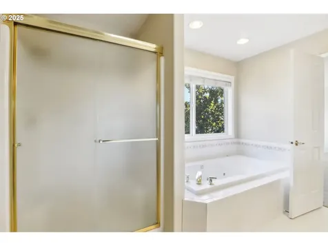 4608 NW 135th Circle Vancouver WA 98685