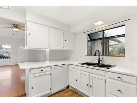 9615 SE Cora Street Portland OR 97266