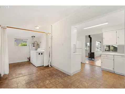 9615 SE Cora Street Portland OR 97266