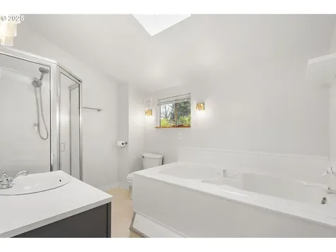 9615 SE Cora Street Portland OR 97266