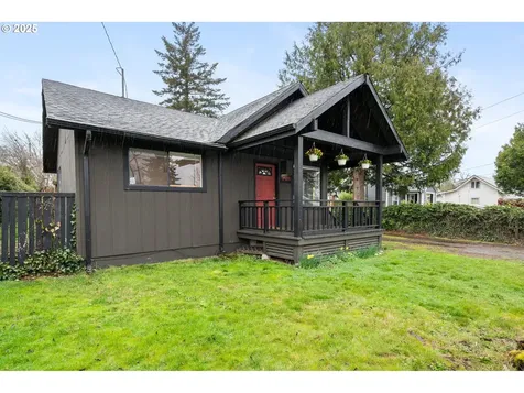 9615 SE Cora Street Portland OR 97266