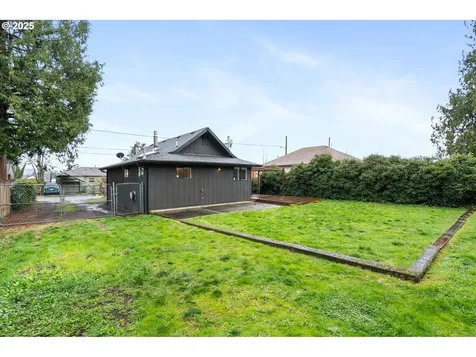 9615 SE Cora Street Portland OR 97266