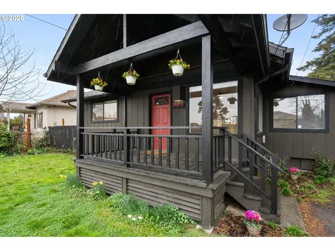 9615 SE Cora Street Portland OR 97266