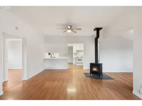 9615 SE Cora Street Portland OR 97266