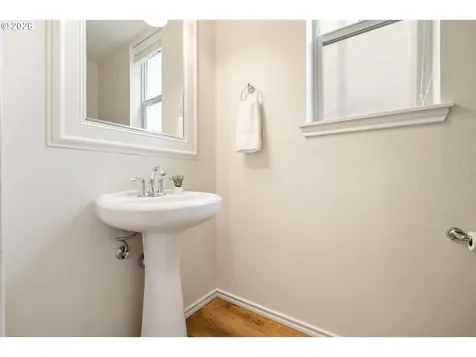 6512 NW 165th Avenue Portland OR 97229