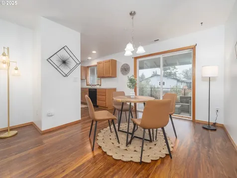 402 E Washington Street Carlton OR 97111