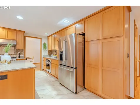 14100 SE 20th Street Vancouver WA 98683